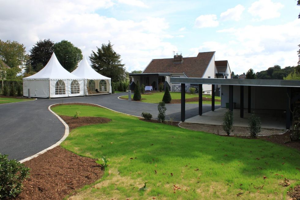 Location de tente pour anniversaire a Mont-Saint-Aingnan 76 Seine-Maritime.